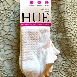NWT Hue Air Cushion Ankle Socks White 3 Pairs